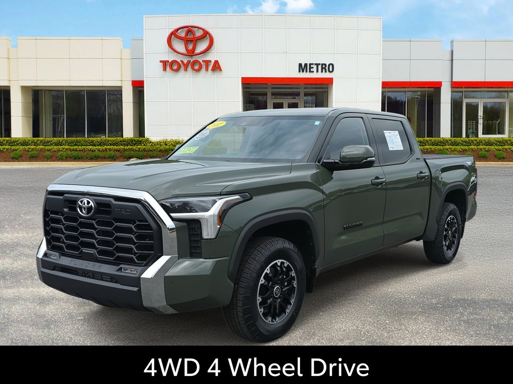 2022 Toyota Tundra SR5's photo