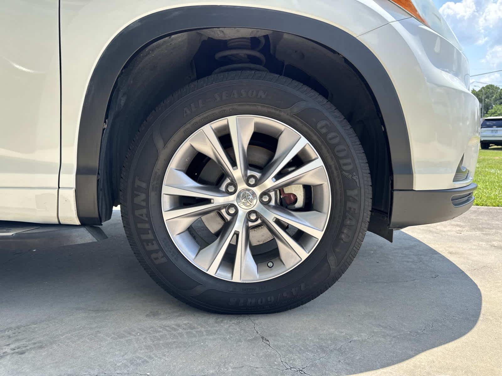 2015 Toyota Highlander XLE photo 30