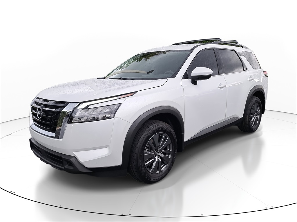 2025 Nissan Pathfinder SV photo 4