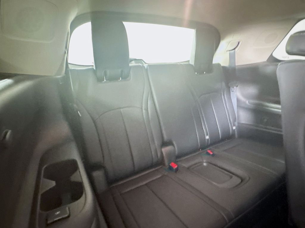 2026 Infiniti QX60 Luxe photo 32