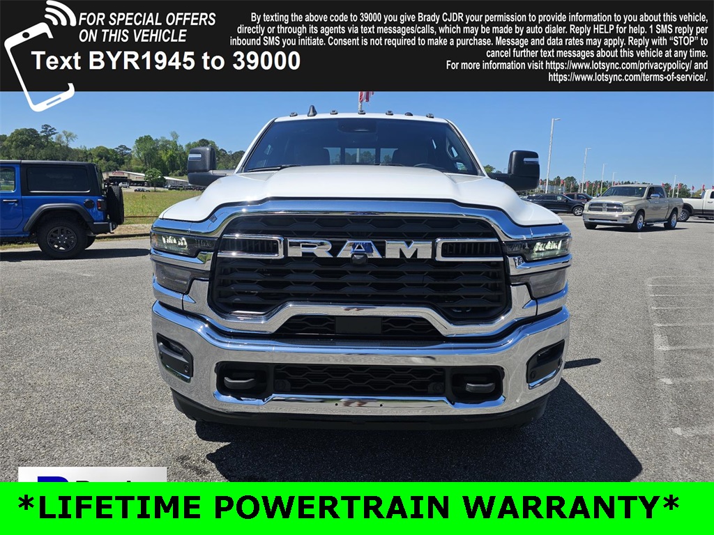 2025 Ram 2500 Tradesman photo 2