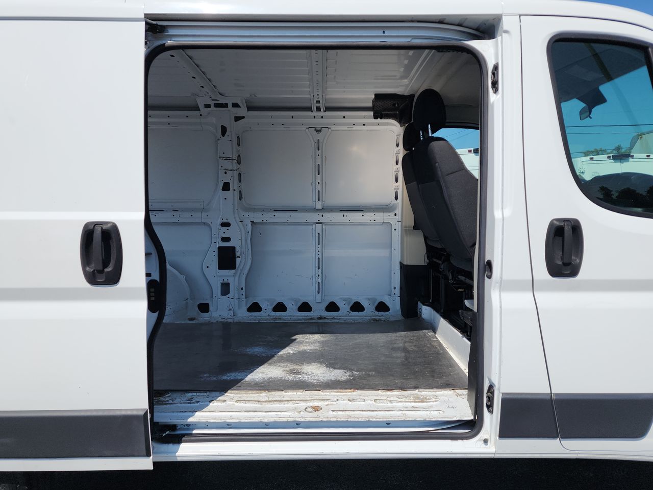 2014 Ram ProMaster 1500 photo 17