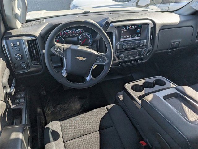 2024 Chevrolet Silverado 5500HD LT photo 4