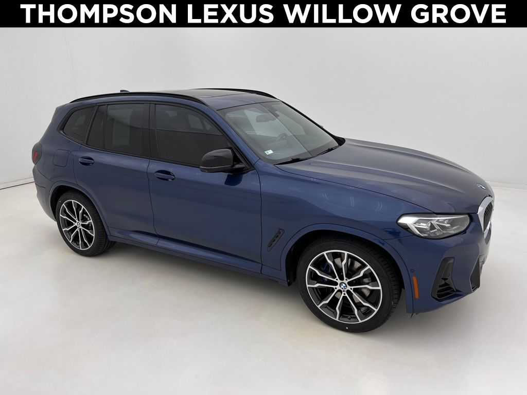 2022 BMW X3 40i's photo