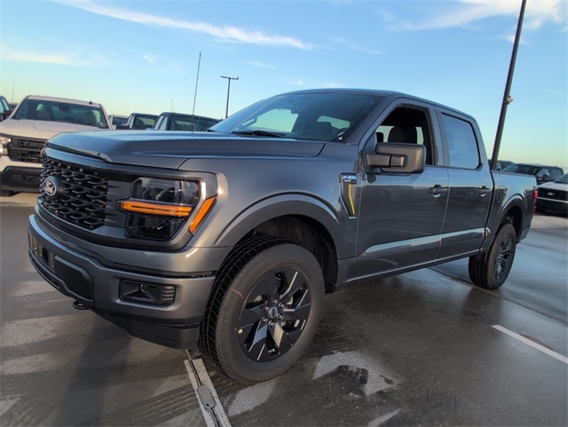 2025 Ford F-150 STX photo 4