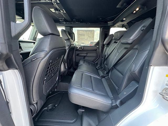 2025 Ford Bronco Badlands photo 6