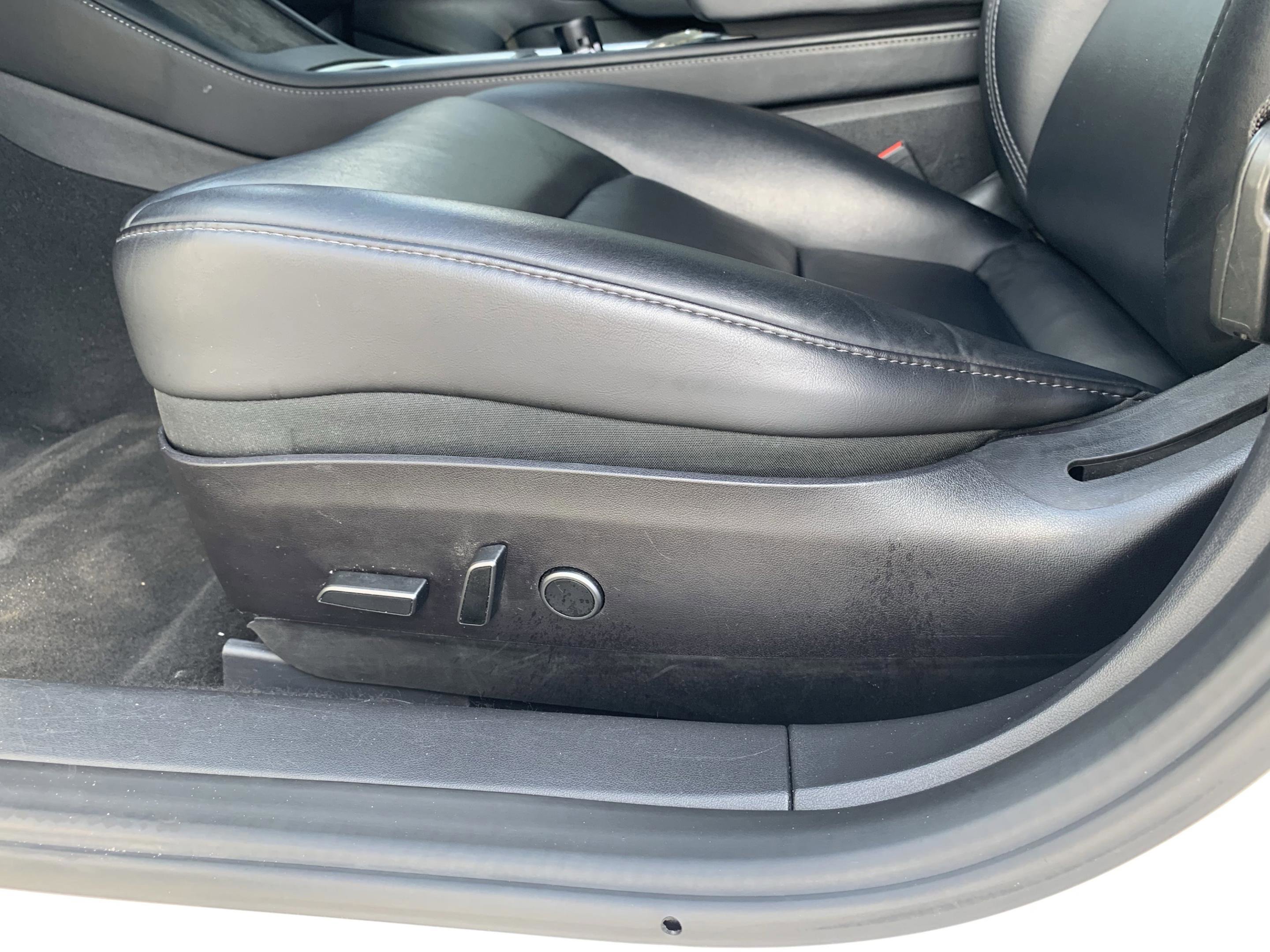 2021 Tesla Model 3 Standard Range Plus photo 24