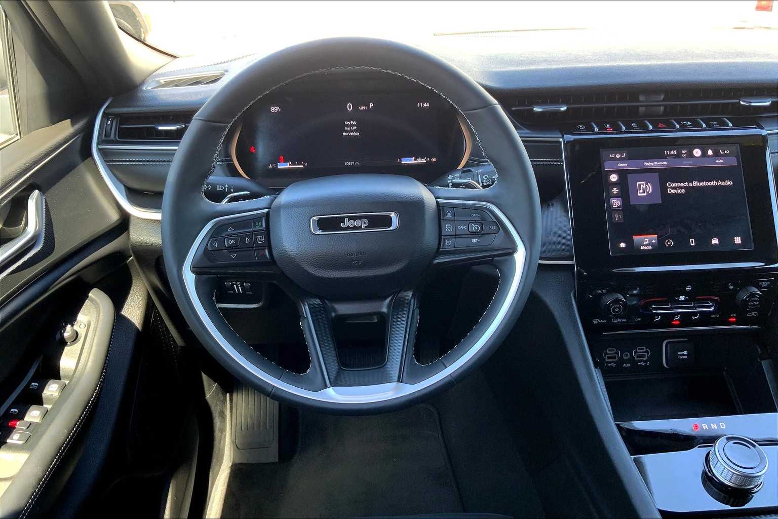 2025 Jeep Grand Cherokee Laredo X photo 5