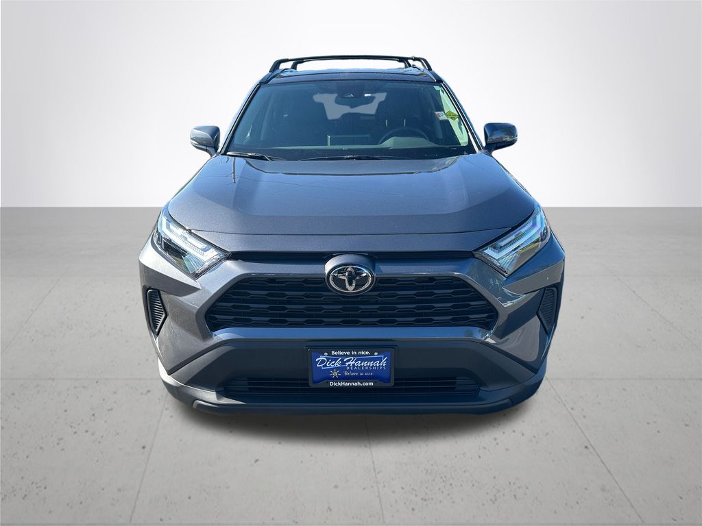2025 Toyota RAV4 Hybrid XLE photo 3