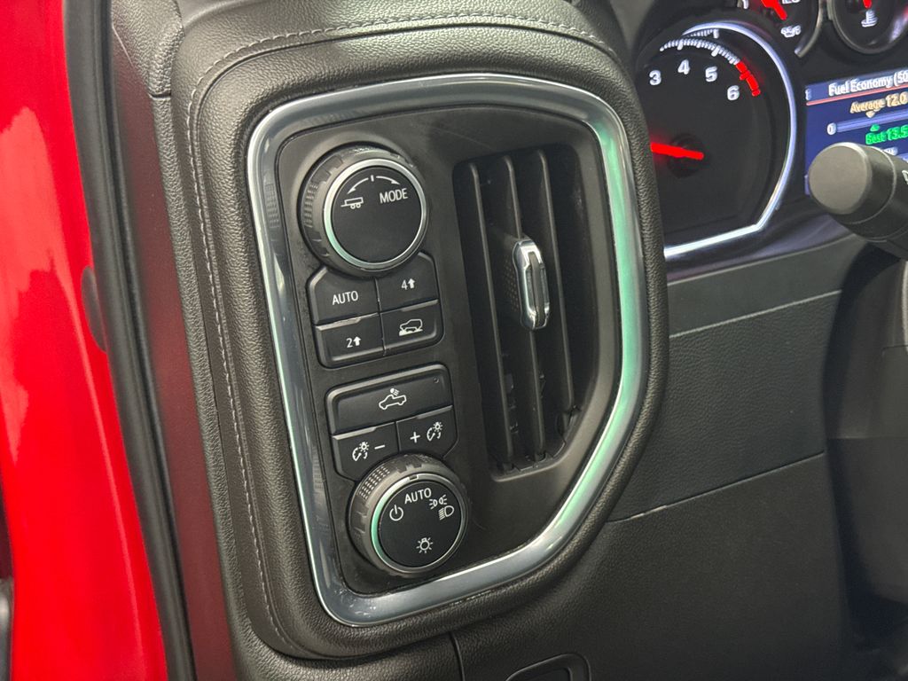 2022 Chevrolet Silverado 1500 LT photo 13