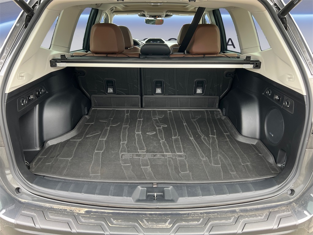 2022 Subaru Forester Touring photo 19