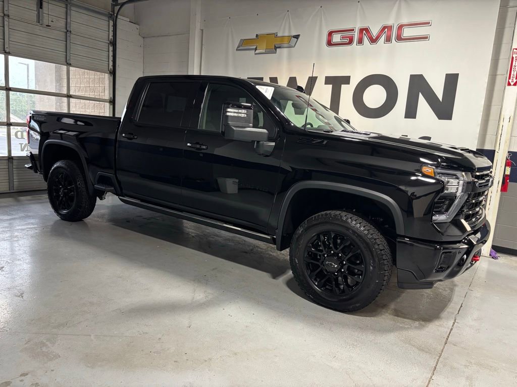 2025 Chevrolet Silverado 2500HD LTZ photo 25