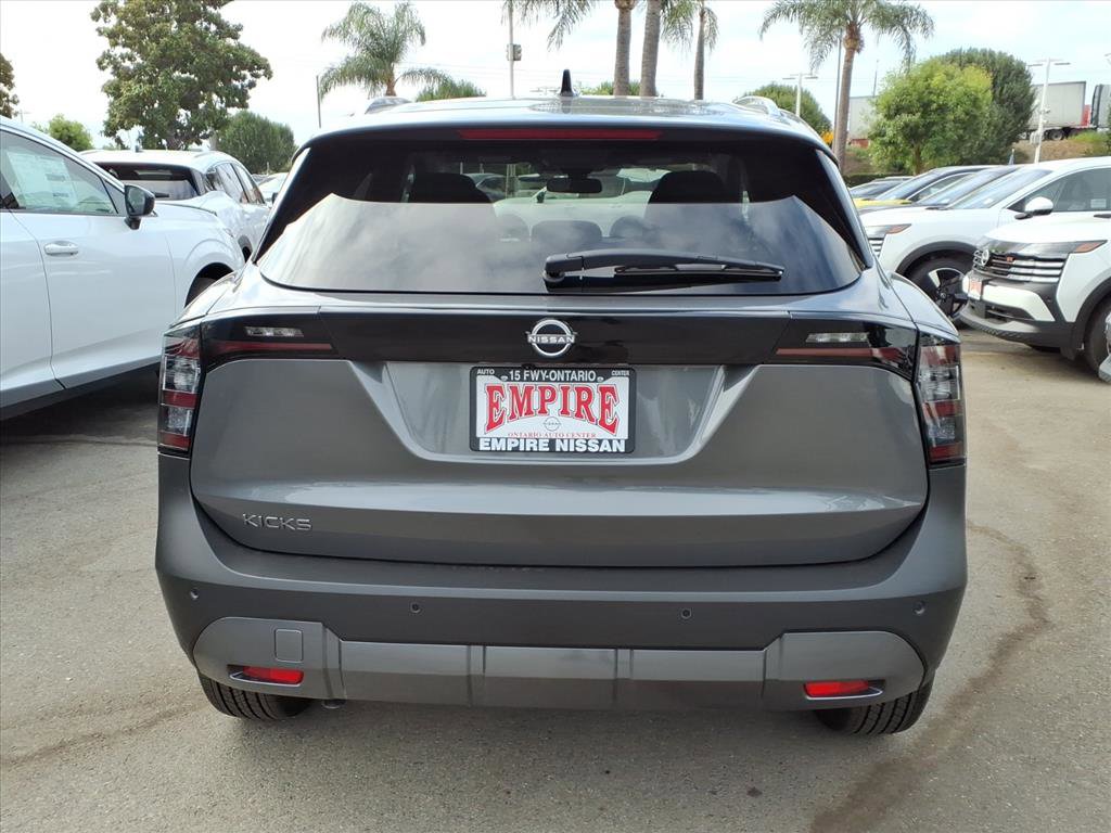 2026 Nissan Kicks SV photo 4