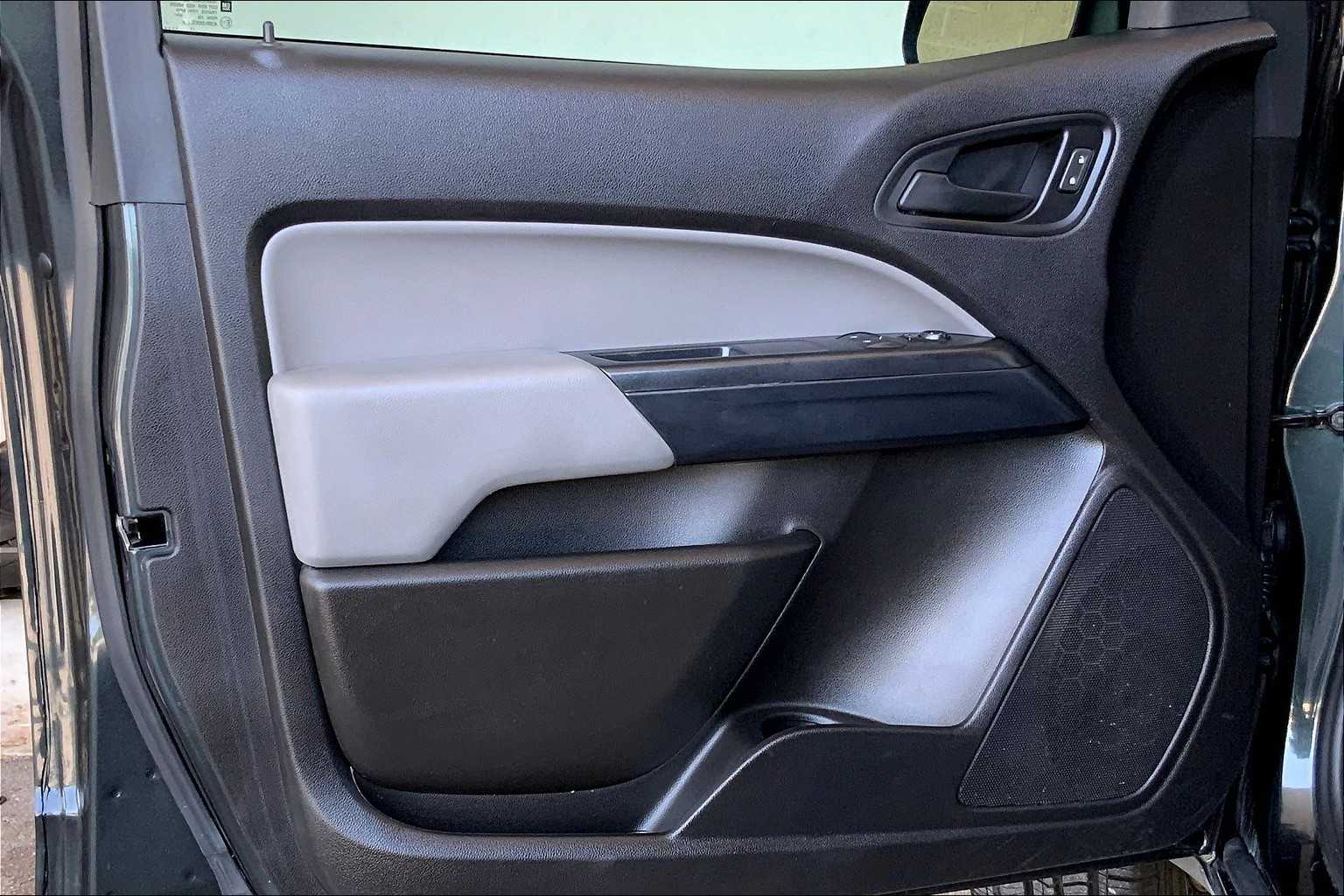 2018 Chevrolet Colorado Work Truck photo 20
