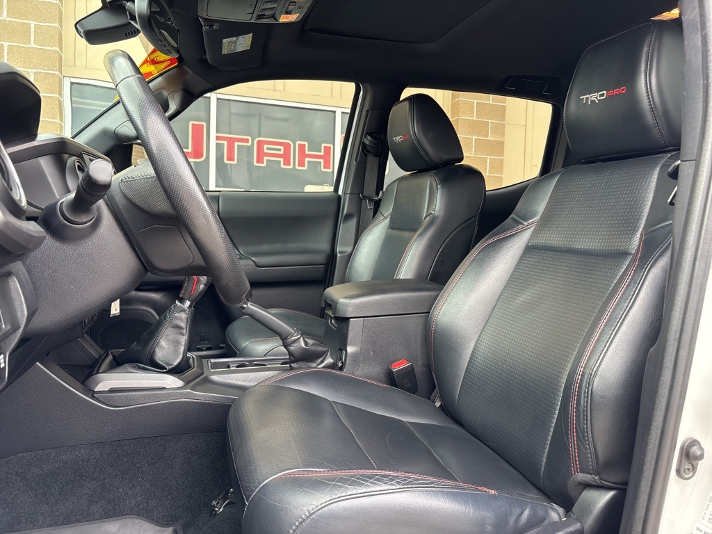 2019 Toyota Tacoma TRD Pro photo 11