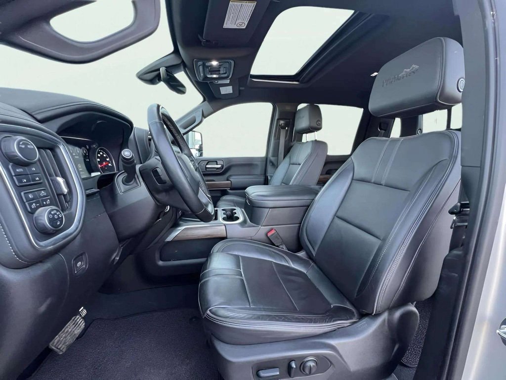 2023 Chevrolet Silverado 2500HD High Country photo 16
