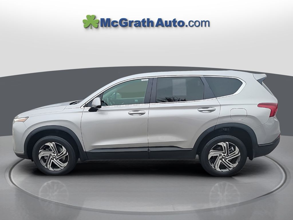 2021 Hyundai Santa Fe SE photo 2