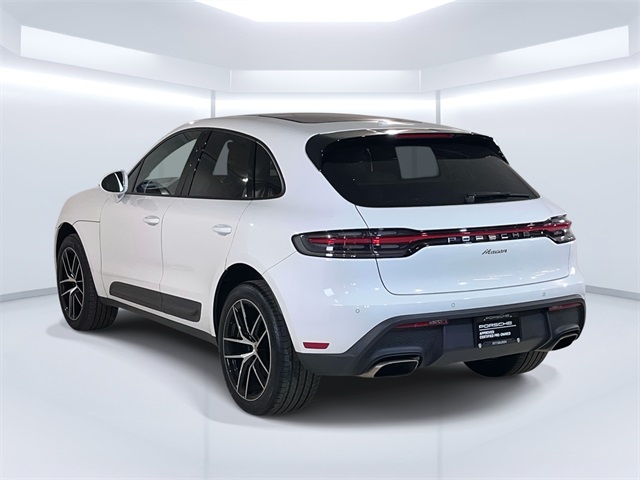 2022 Porsche Macan photo 4
