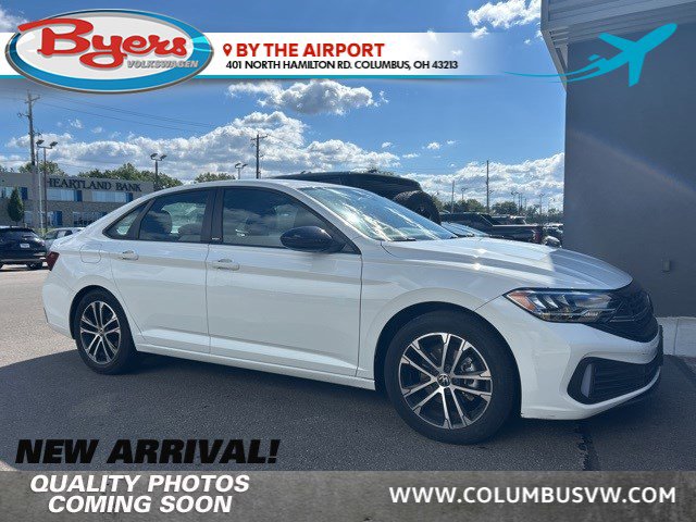2023 Volkswagen Jetta Sport photo 2