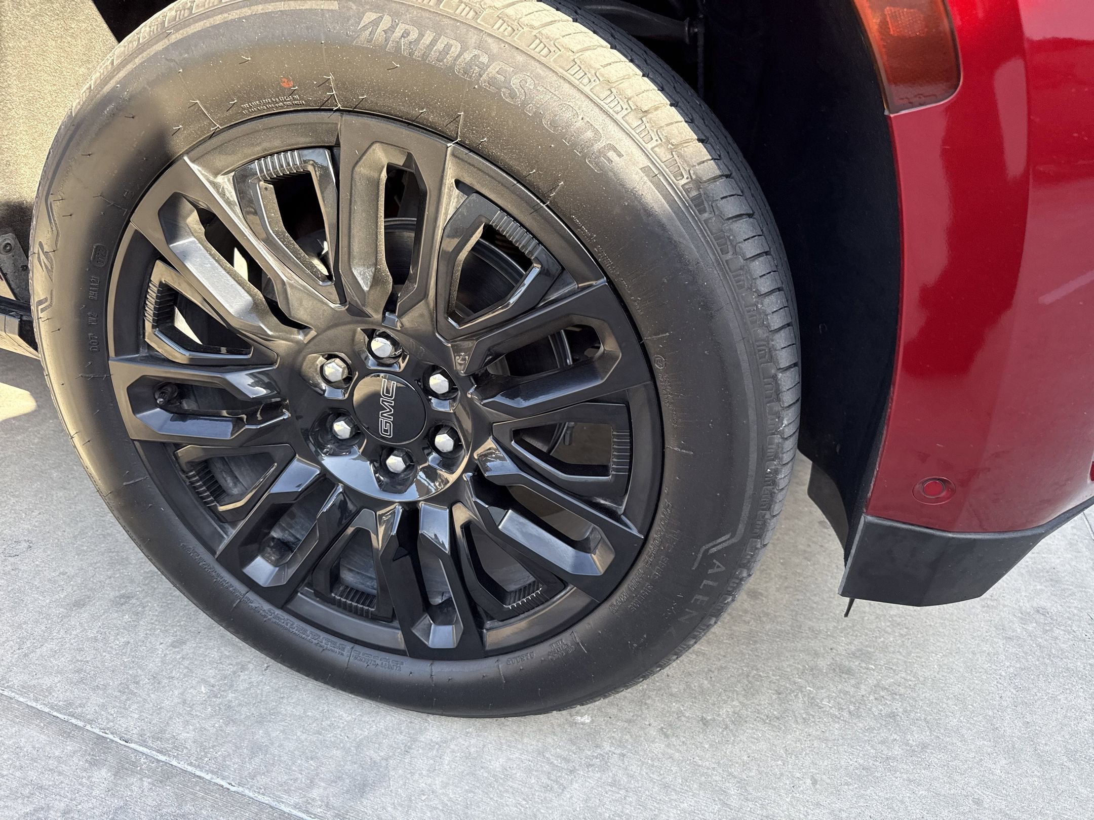 2023 Gmc Yukon Denali Ultimate photo 4