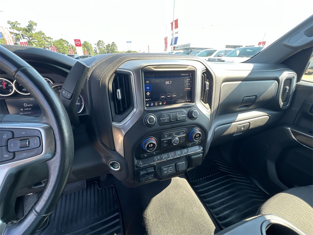 2021 Chevrolet Silverado 1500 LT photo 24