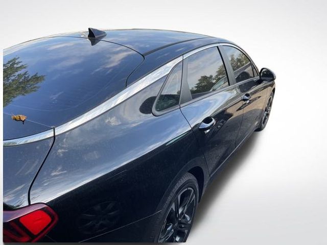 2022 Kia K5 GT-Line photo 9