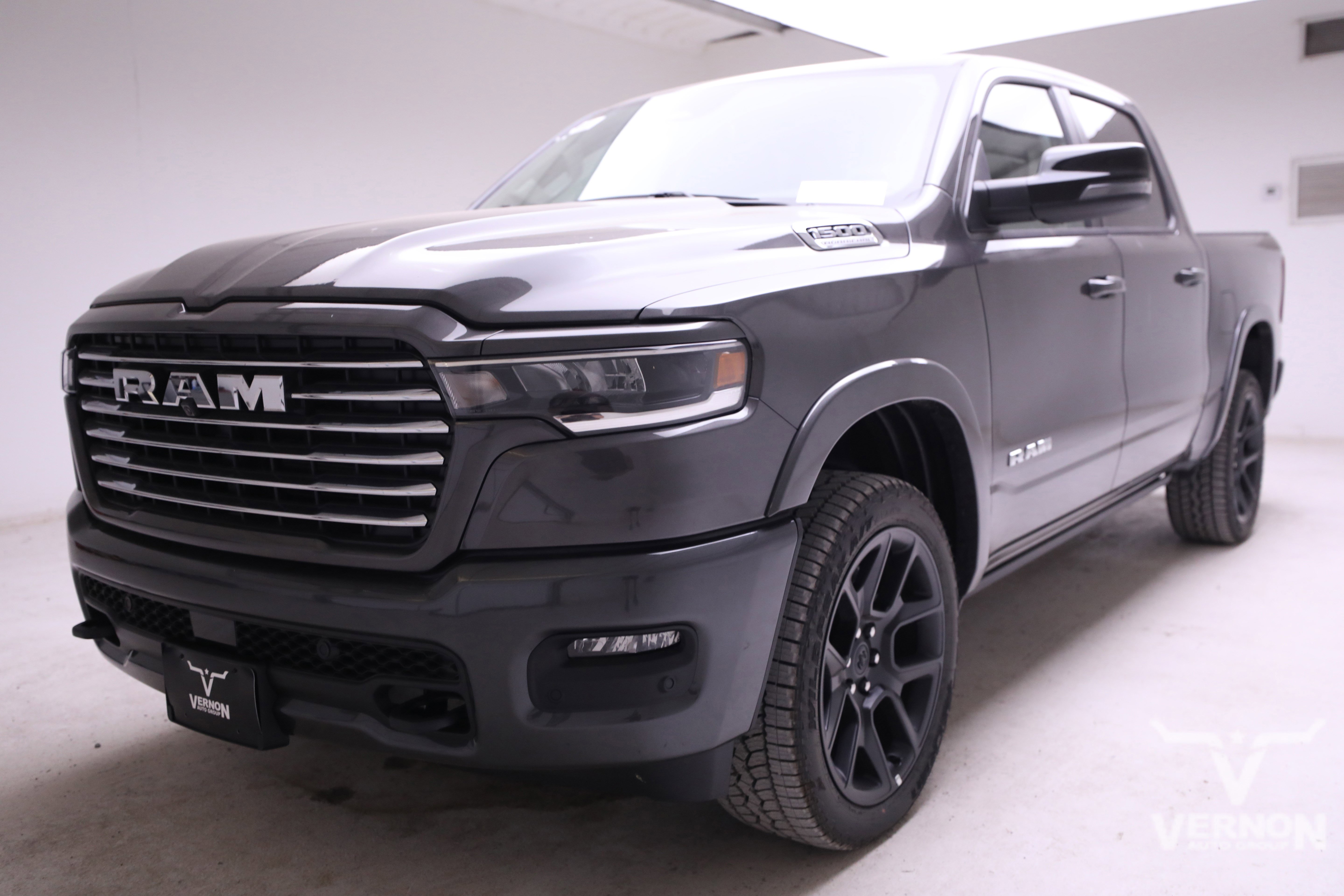 2026 RAM Ram 1500 Pickup Laramie's photo