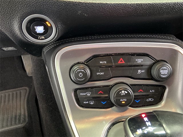 2019 Dodge Challenger SXT photo 27