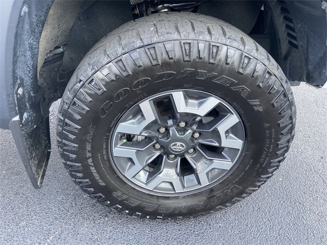 2023 Toyota Tacoma SR5 photo 18