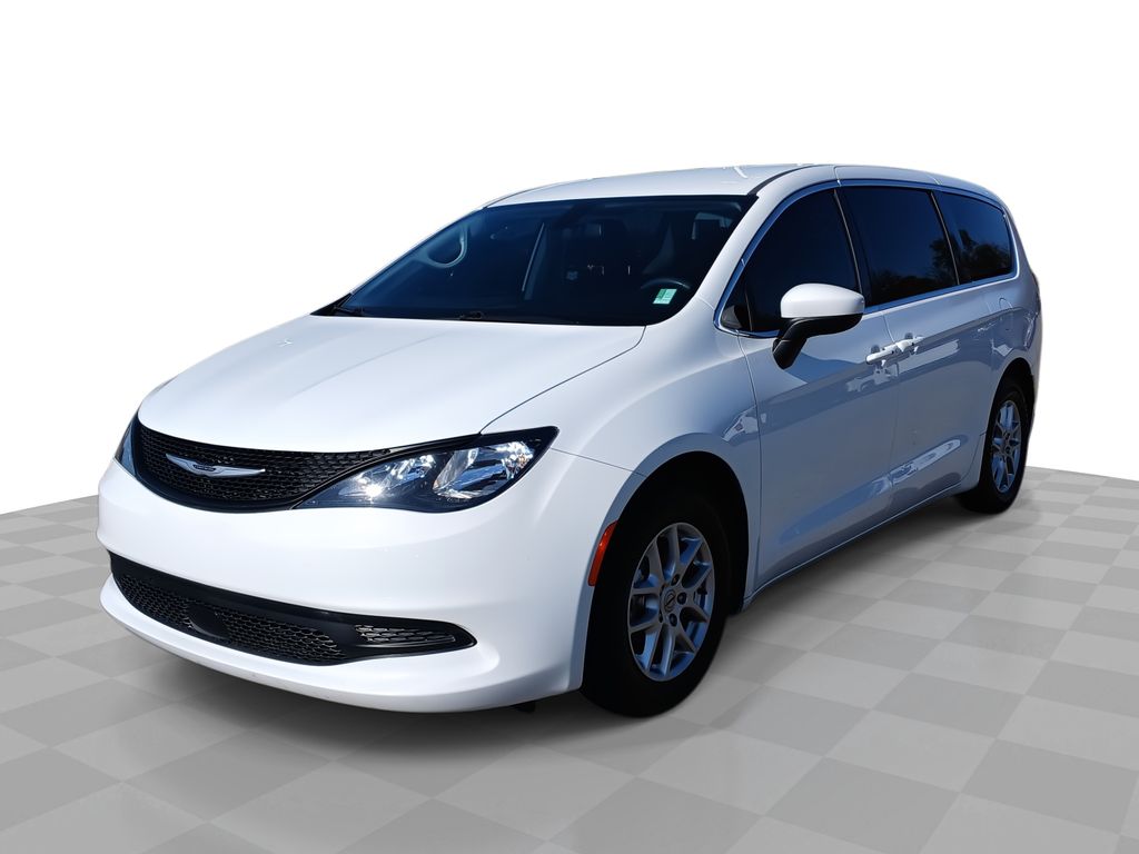 Pre-Owned 2022 Chrysler Voyager LX FWD 4D Passenger Van's photo