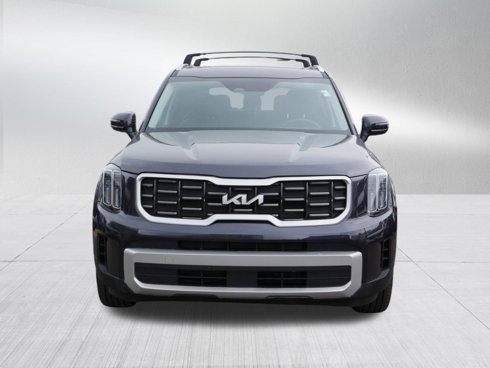 2025 Kia Telluride S photo 2