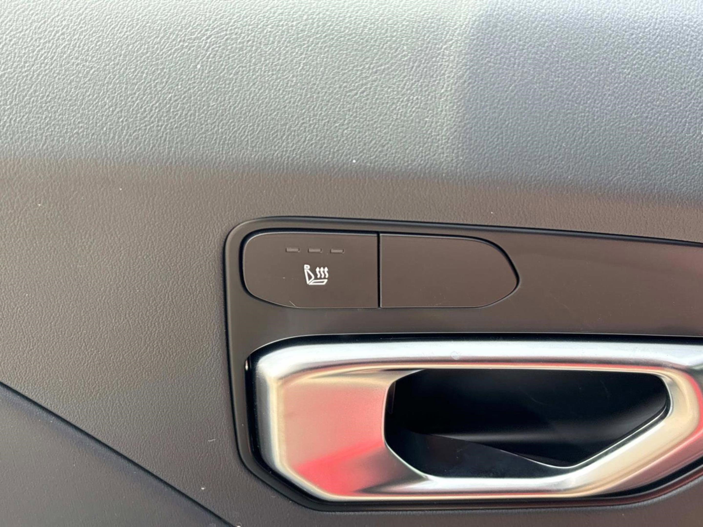 2025 Kia K4 GT-Line photo 18