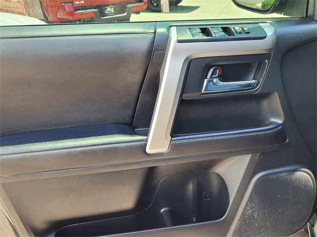 2023 Toyota 4Runner SR5 Premium photo 20