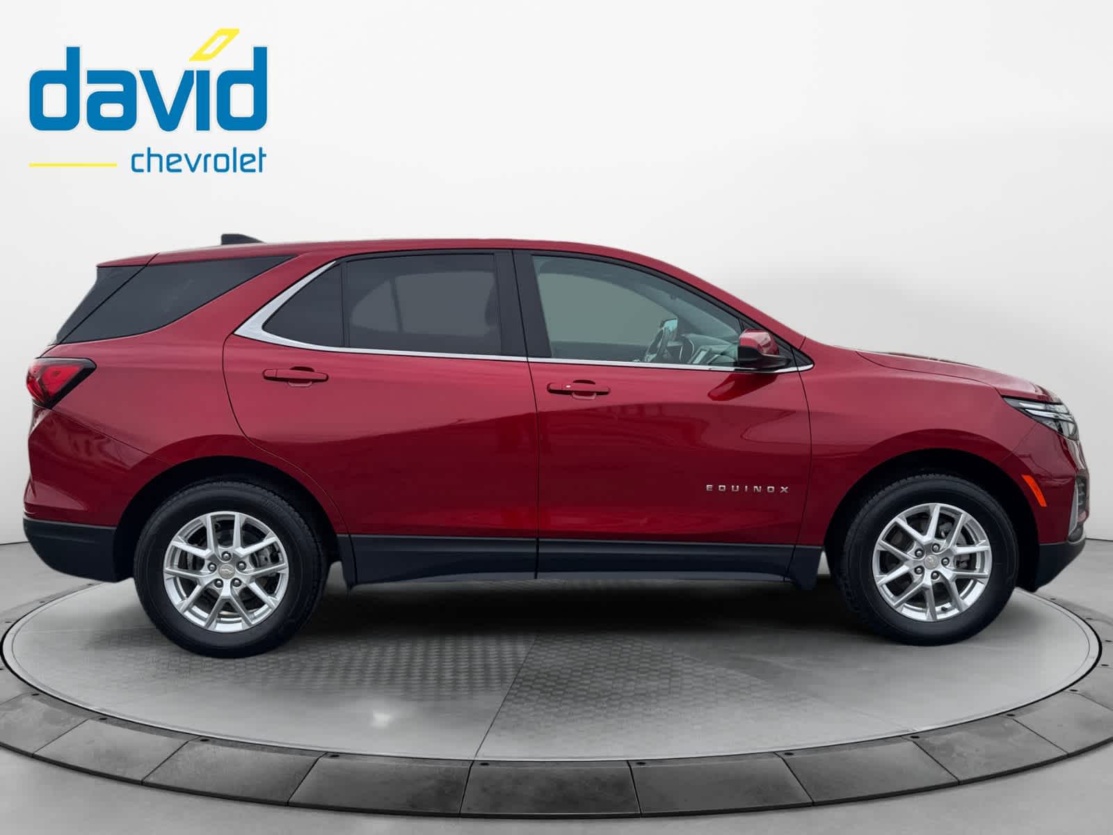 2024 Chevrolet Equinox LT photo 4