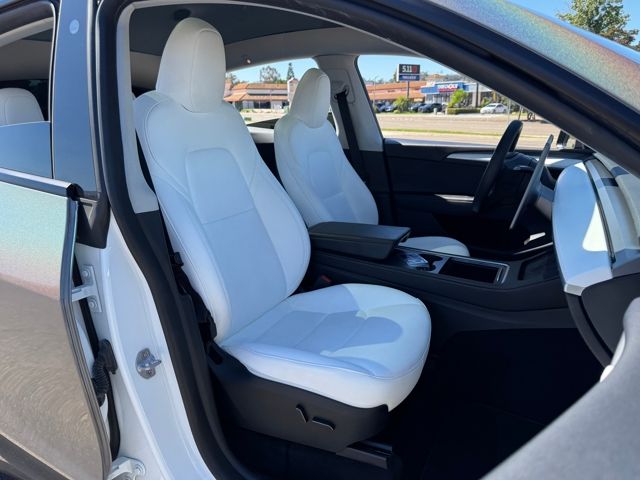 2023 Tesla Model Y Performance photo 22