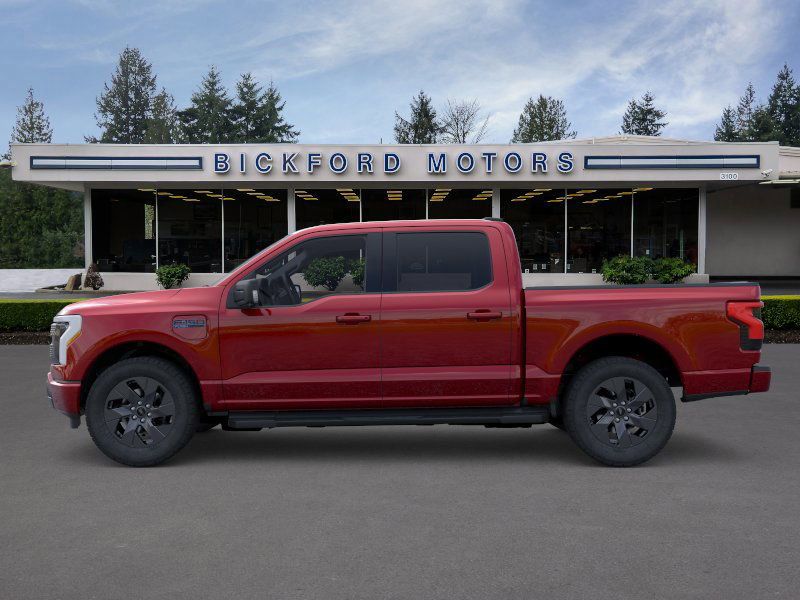 2025 Ford F-150 Lightning XLT photo 2