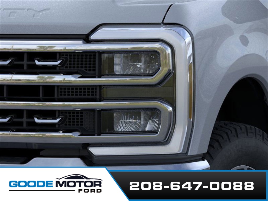 2025 Ford F-250 Lariat photo 18