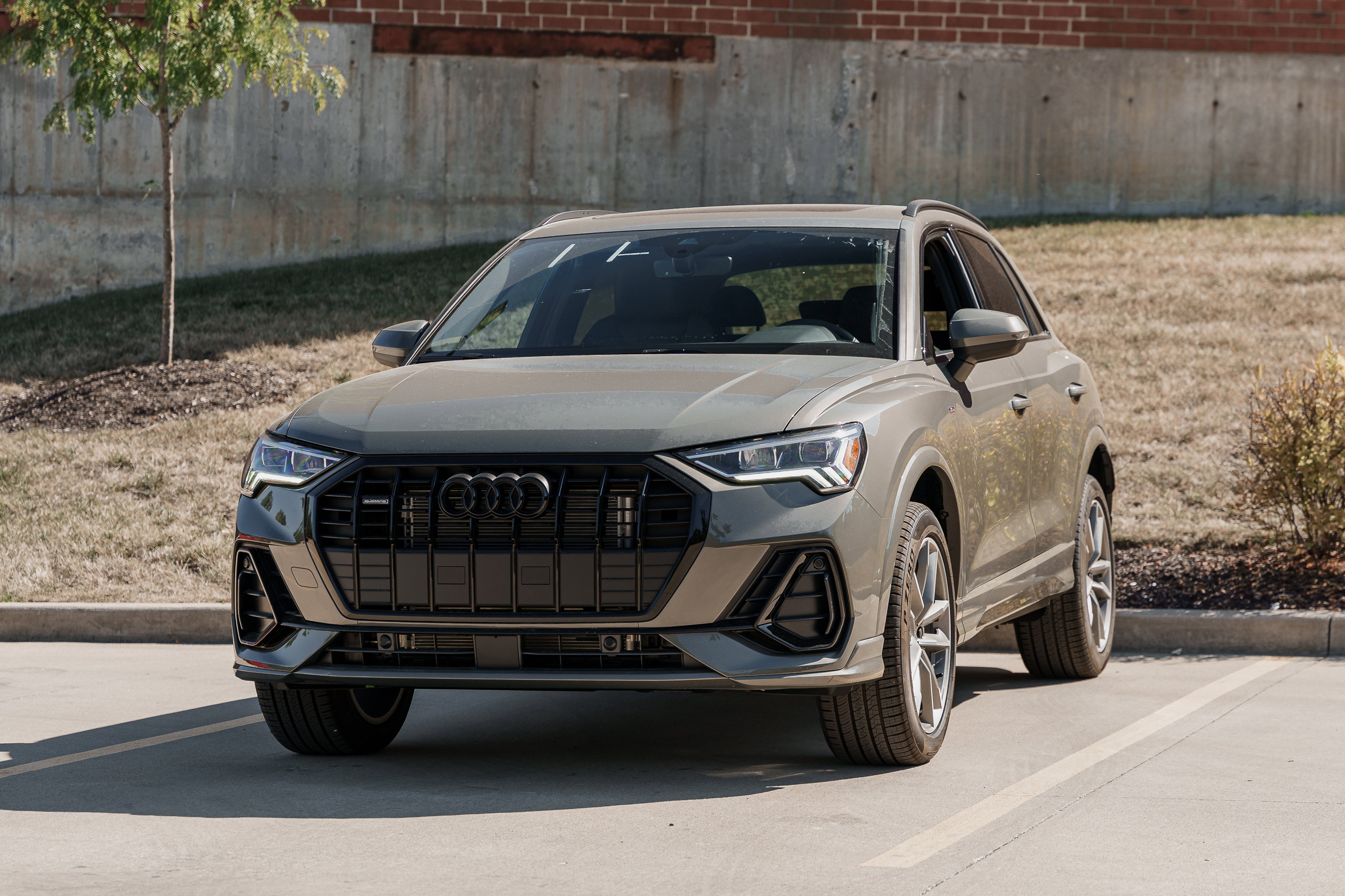 2025 Audi Q3 S line Premium photo 7