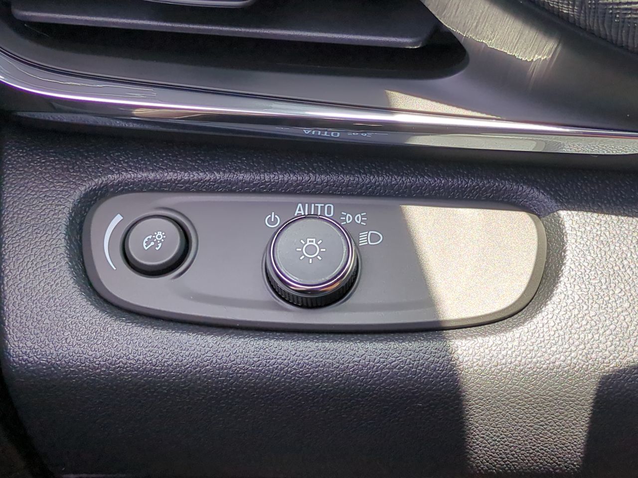 2025 Buick Envista Preferred photo 18