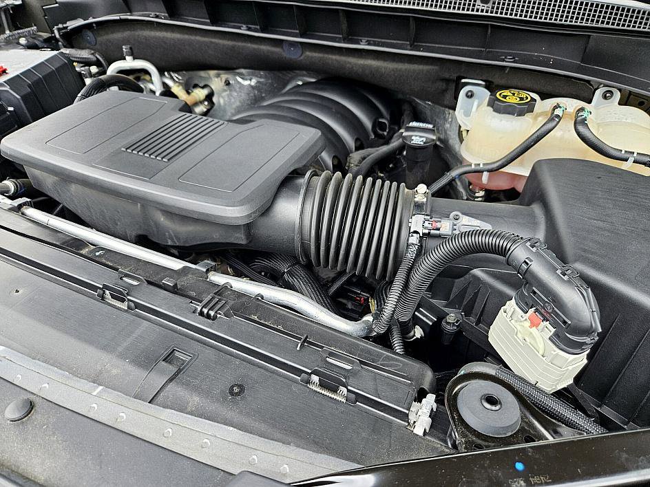 2022 Chevrolet Tahoe Z71 photo 17