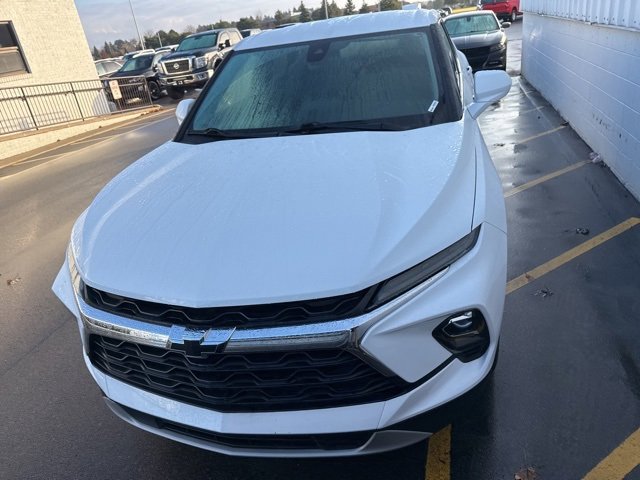 2023 Chevrolet Blazer 2LT photo 2