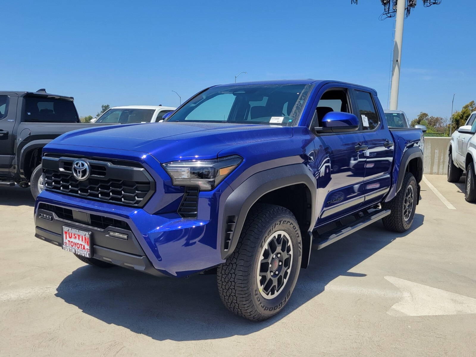 New 2025 Toyota Tacoma TRD Off-Road 4X4 DOUBLE CAB in Tustin