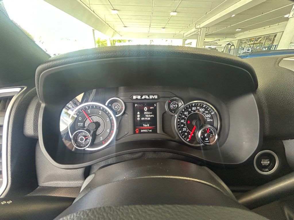 2024 Ram 2500 Big Horn photo 38