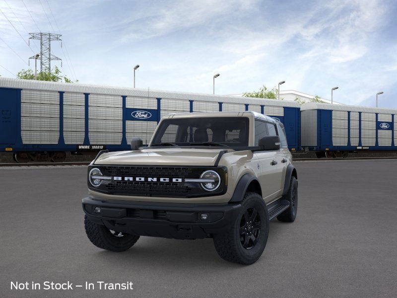 2025 Ford Bronco Outer Banks photo 2