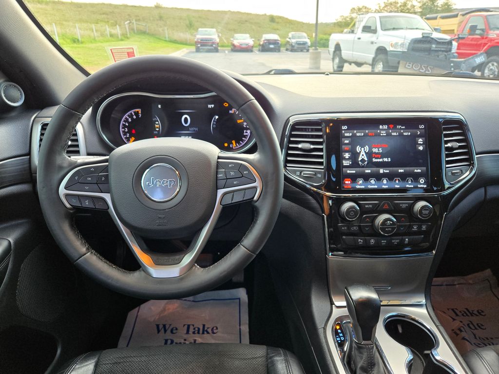 2022 Jeep Cherokee Laredo X photo 13