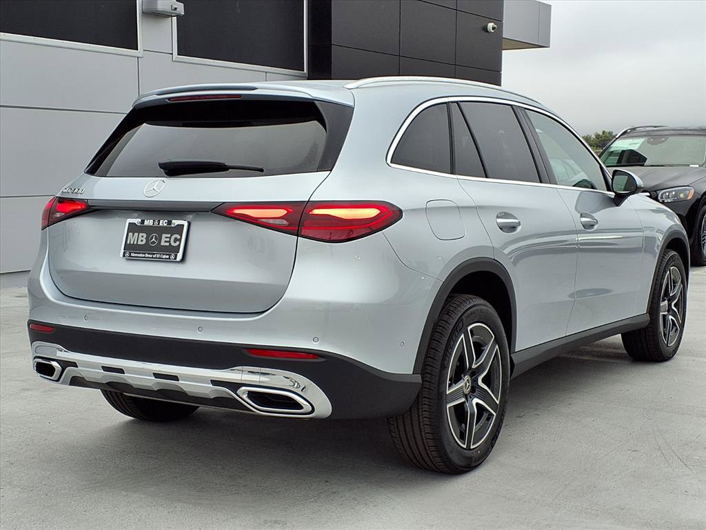 2026 Mercedes Benz GLC 300 photo 7