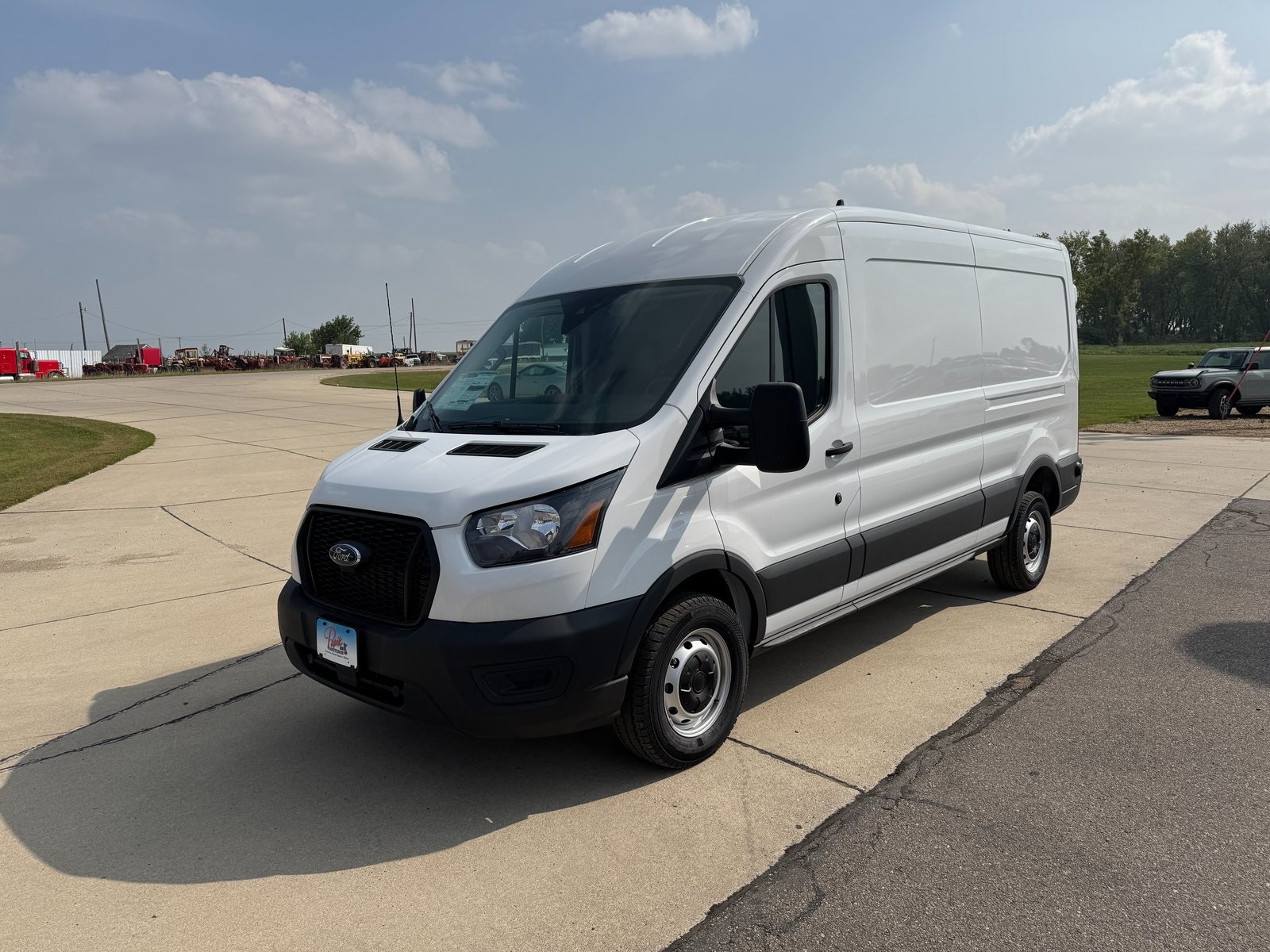 2025 Ford Transit Cargo Van photo 3