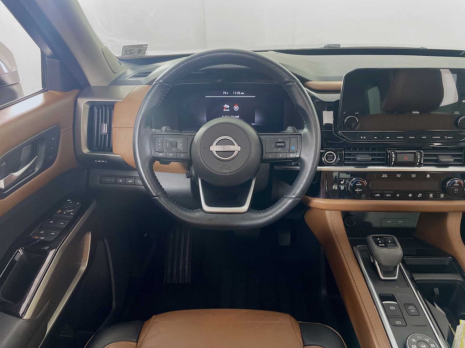 2022 Nissan Pathfinder Platinum photo 22