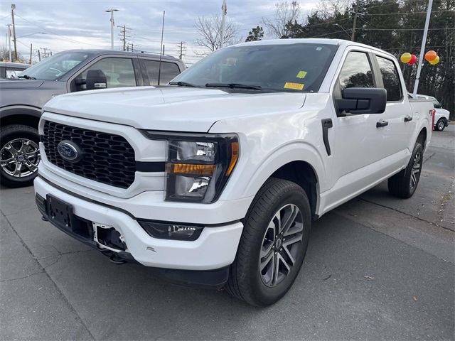 2023 Ford F-150 XL photo 3