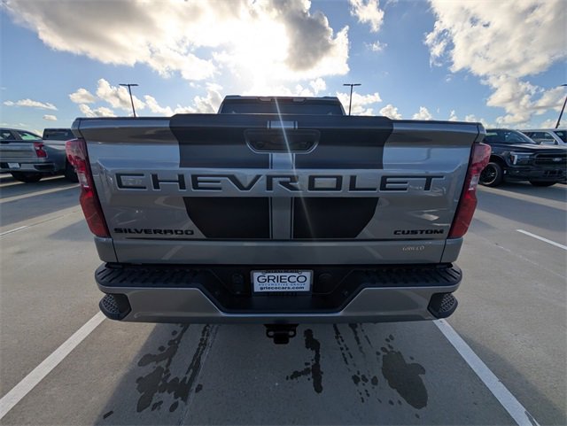 2026 Chevrolet Silverado 1500 Custom photo 12